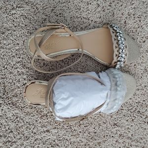 David's Bridal Gold Sandal 8.5